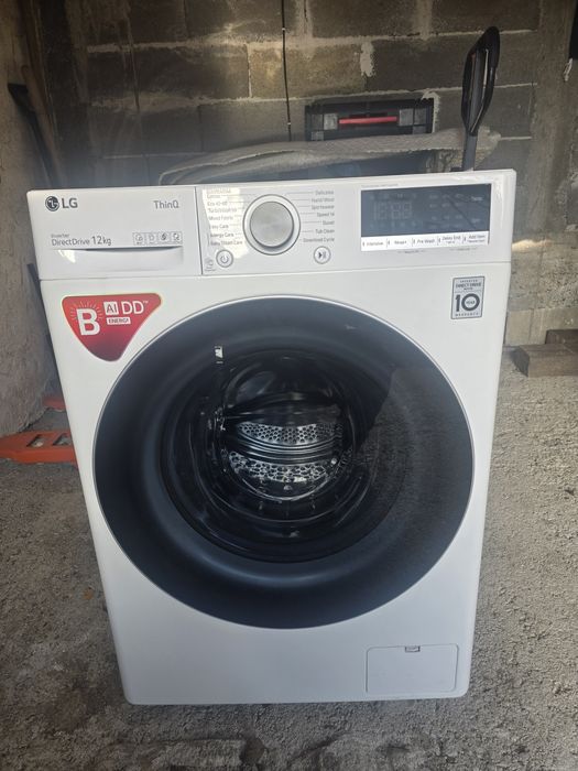 Пералня LG 12 Килограма