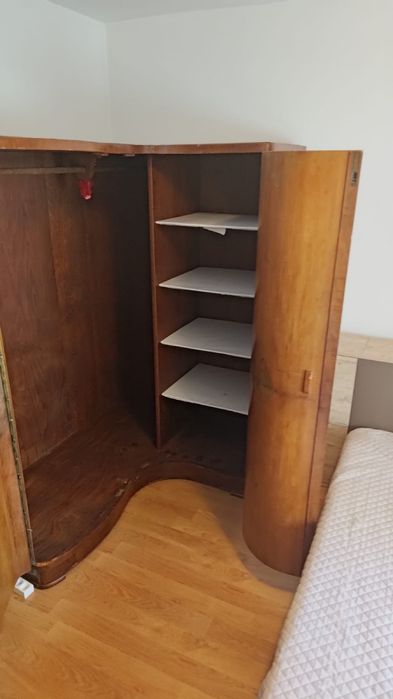 Sifonier clasic din nuc