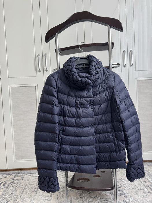 Продам куртку armani