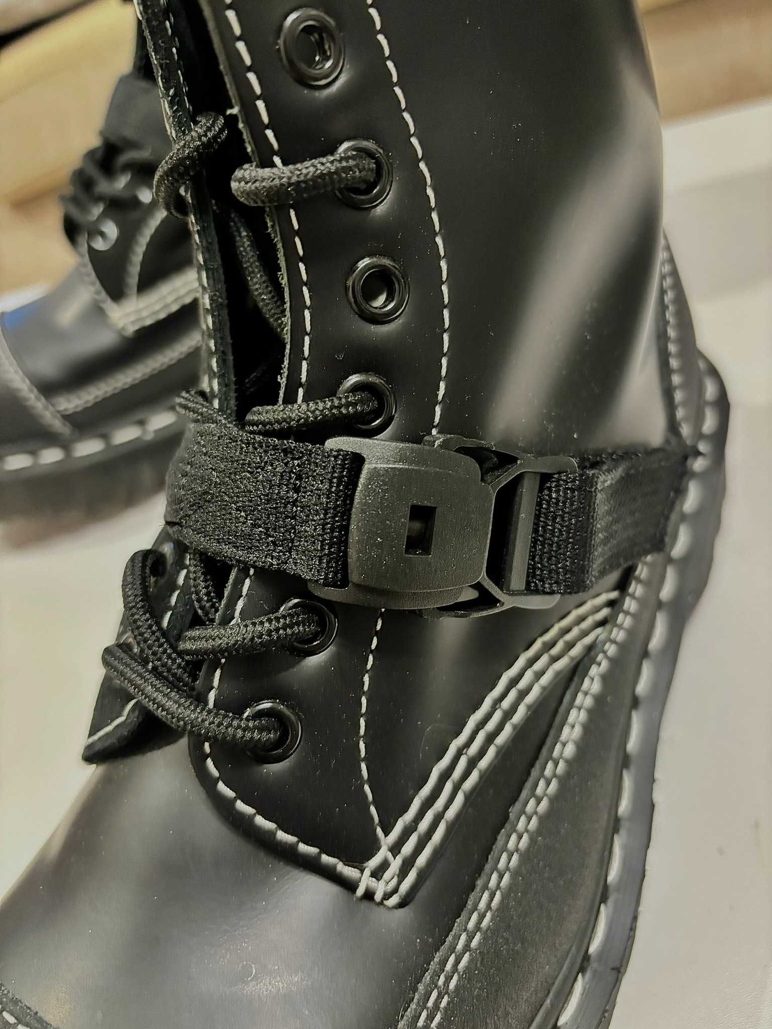 Dr. Martens 1460 Tech made in England НОВИ!