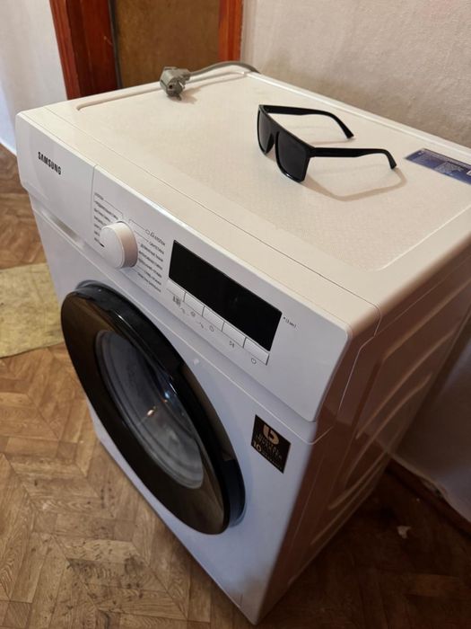 Продам стиральную машинку