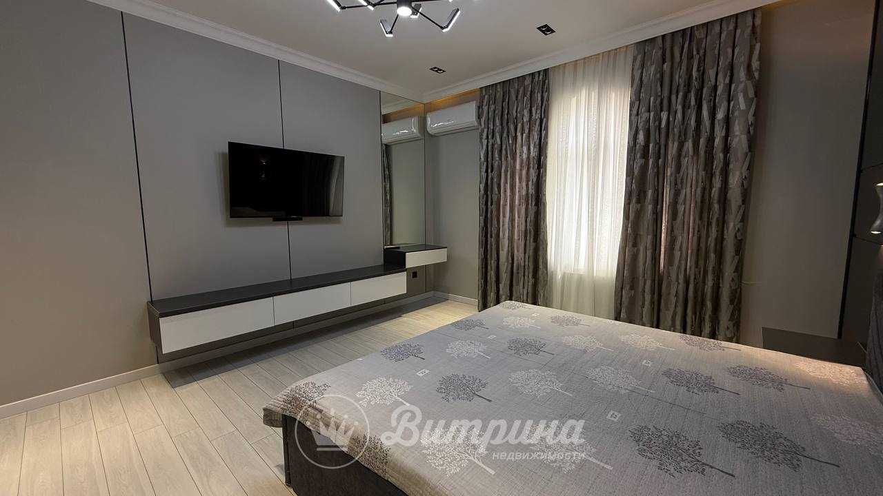 Продается 3 комнатная квартира на Глинка