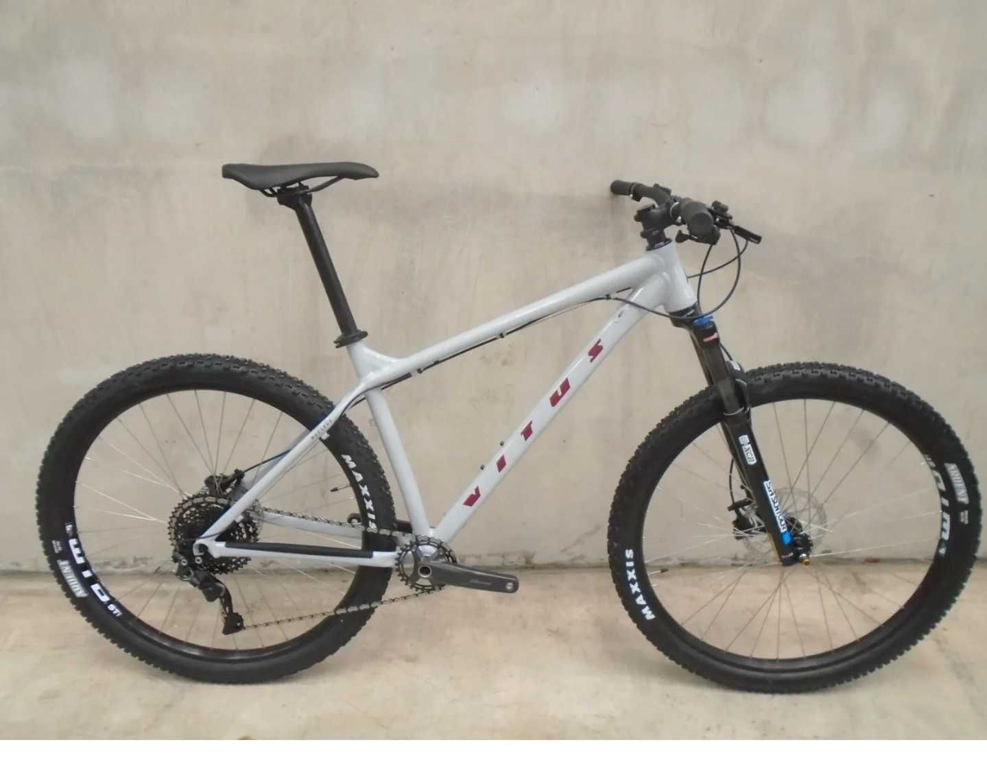 VITUS Nucleus 29 VRS Mountain Bike (2022) Oryx Grey - LARGE