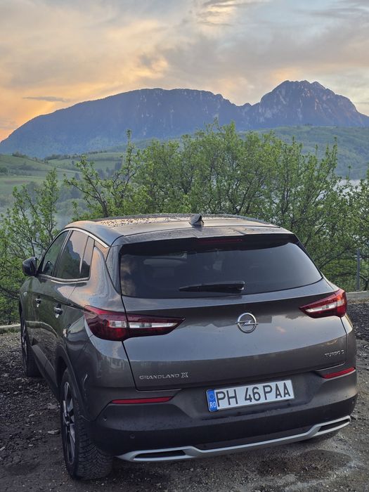 Opel Grandland X 1.5D Ultimate anul 2018
