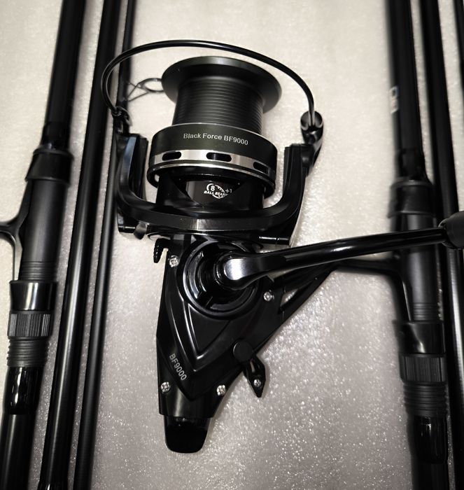 SET 4 Lansete FLX8 3.90M 3Segmente 3.5LBS + 4 Mulinete FL BLACK F 9000