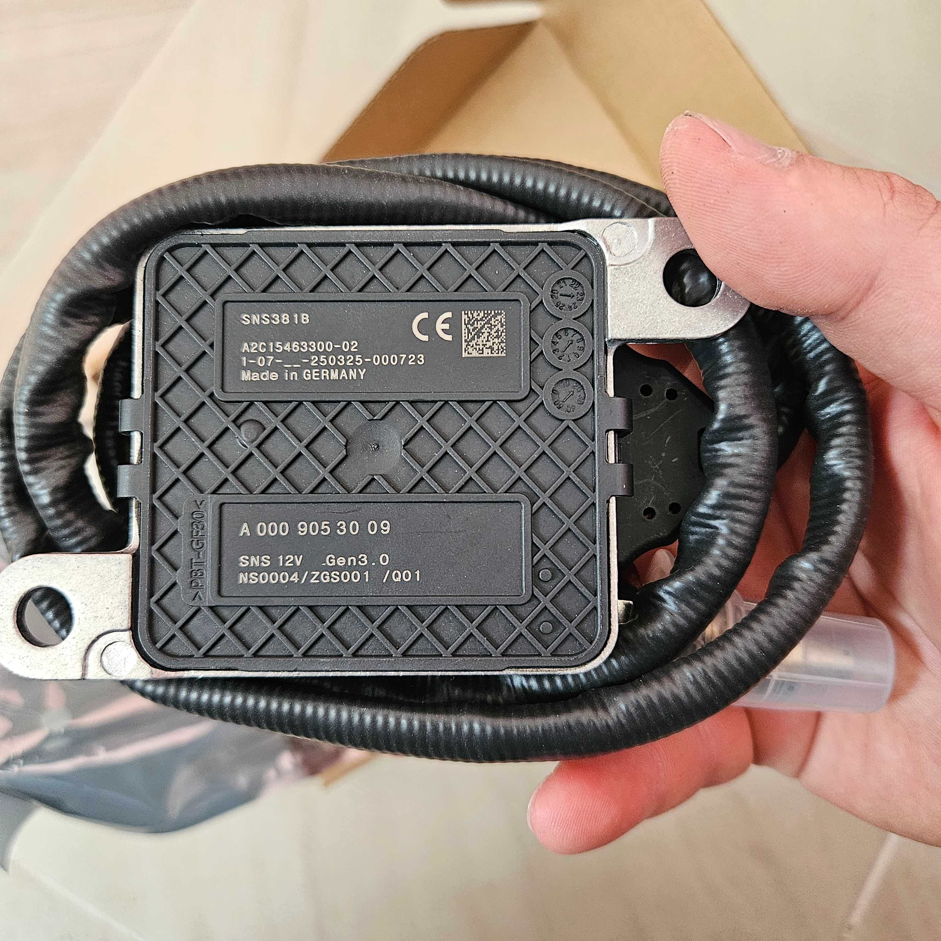 НОВ Mercedes-Benz NOX sensor (AdBlue) made in Germany 480ЛВ. С ДДС
