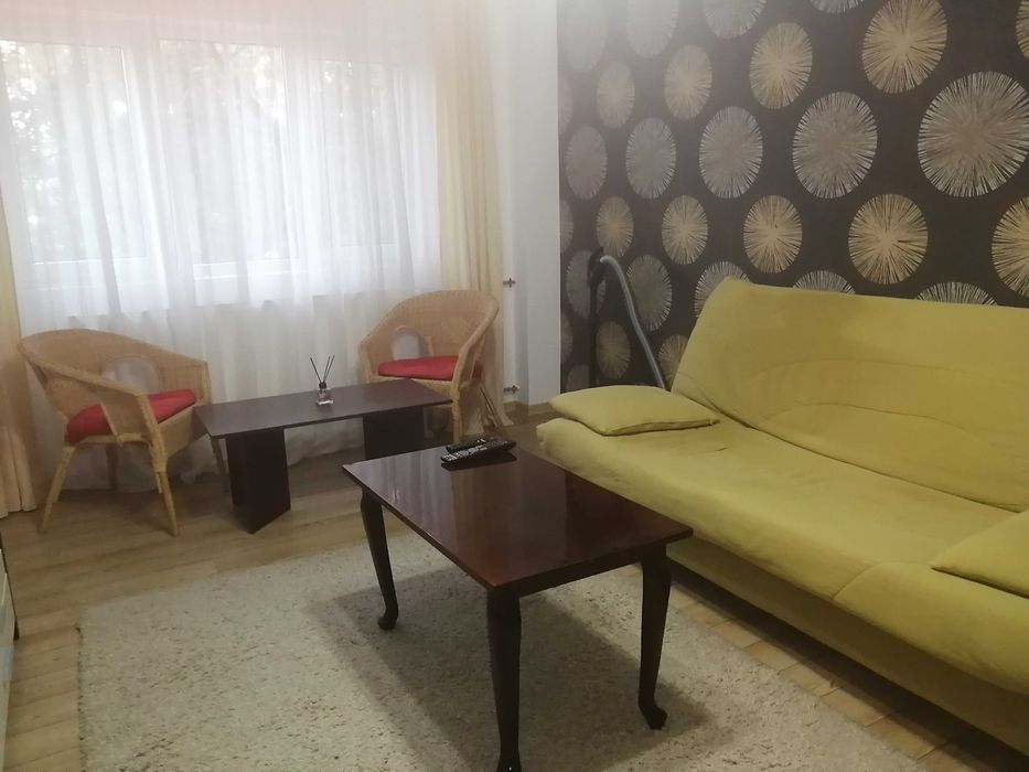 Închiriez urgent apartament cu 2 camere