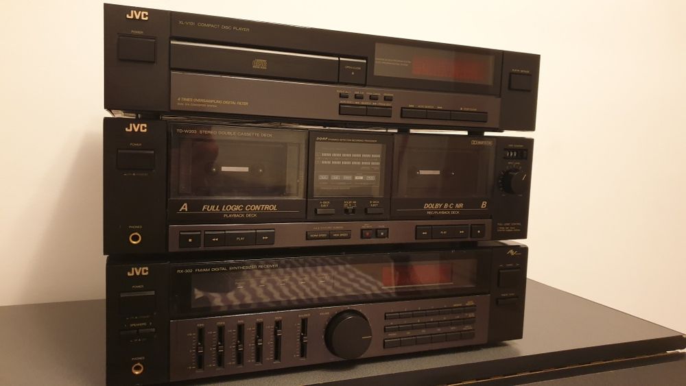 Linie audio JVC RX-302