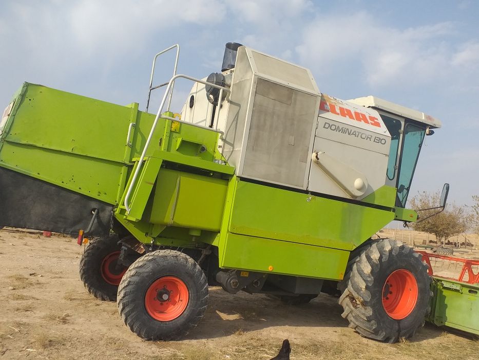 Claas dominator 130 sotiladi!