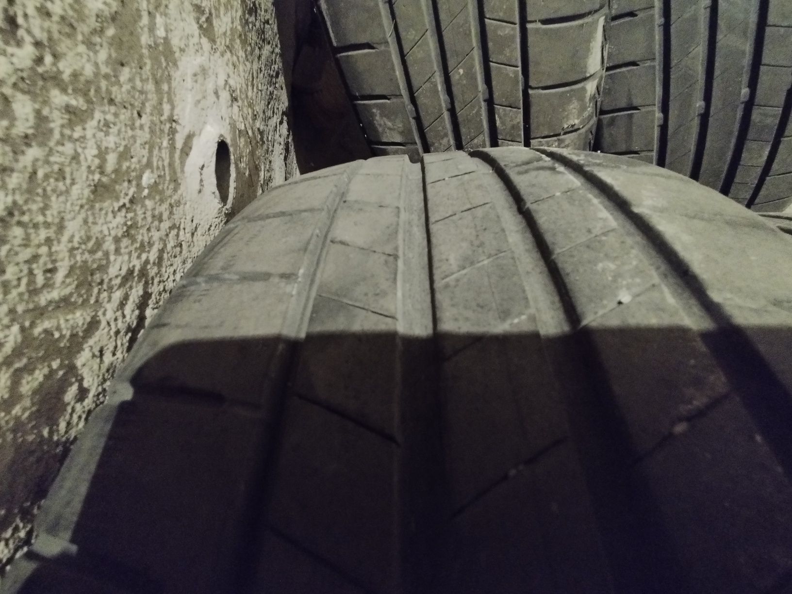 4 броя летни гуми Bridgestone 205/60/16