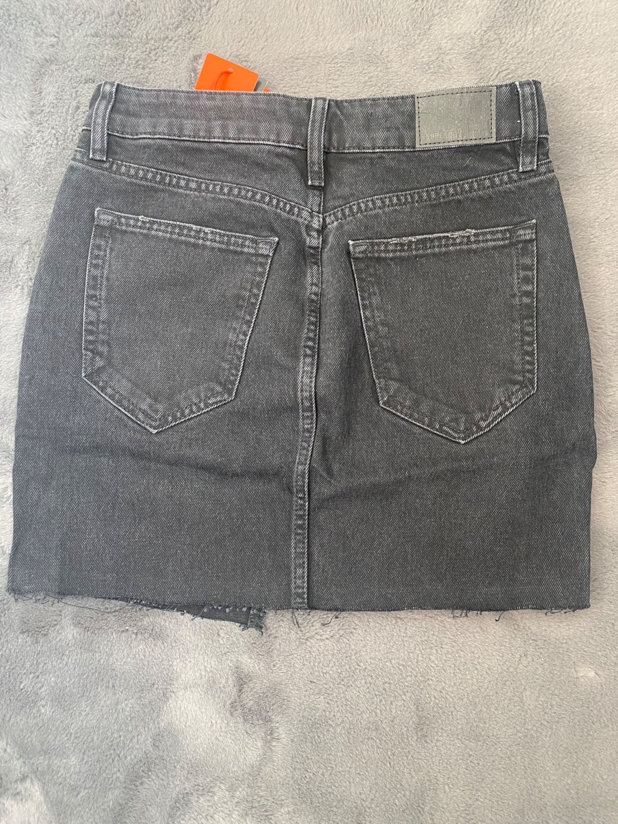 Дамска къса пола Superdry, W27