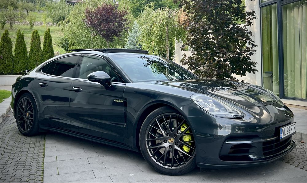 Porsche Panamera S Plug In Hybrid ! P.J! Full Option