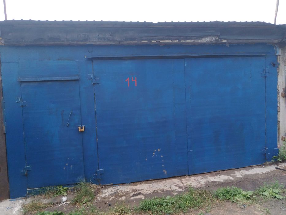 Продам капитальный гараж за нефтебазой