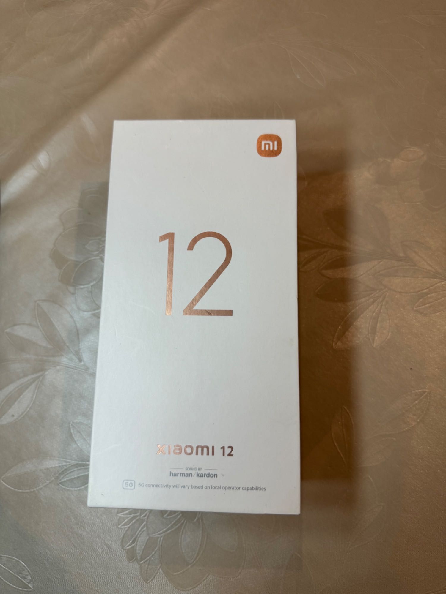 Телефон Xiomi 12 256GB