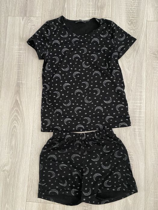 Set pijamale cu pantaloni scurti