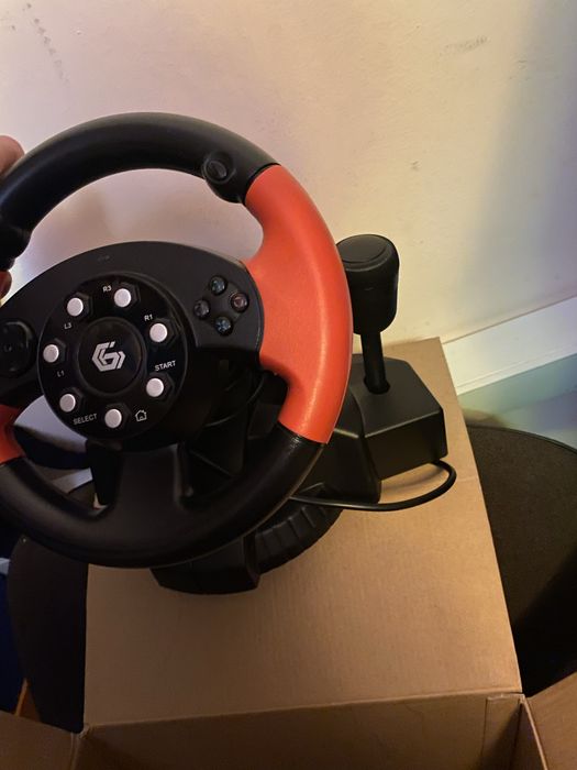 Volan Gaming cu pedale