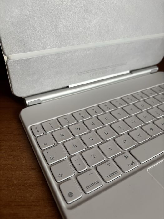 Apple iPad Magic keyboard ca noua 11 inch FULL BOX