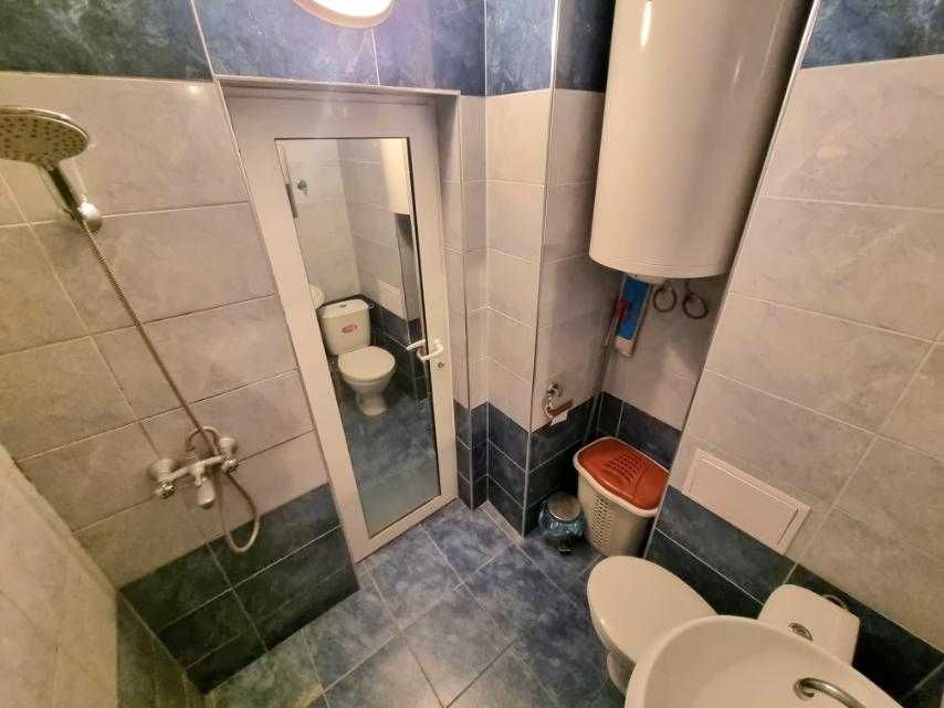 Тристаен апартамент с ГАРАЖ за продажба кв. Дружба 3