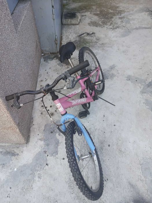 Продавам детско колело