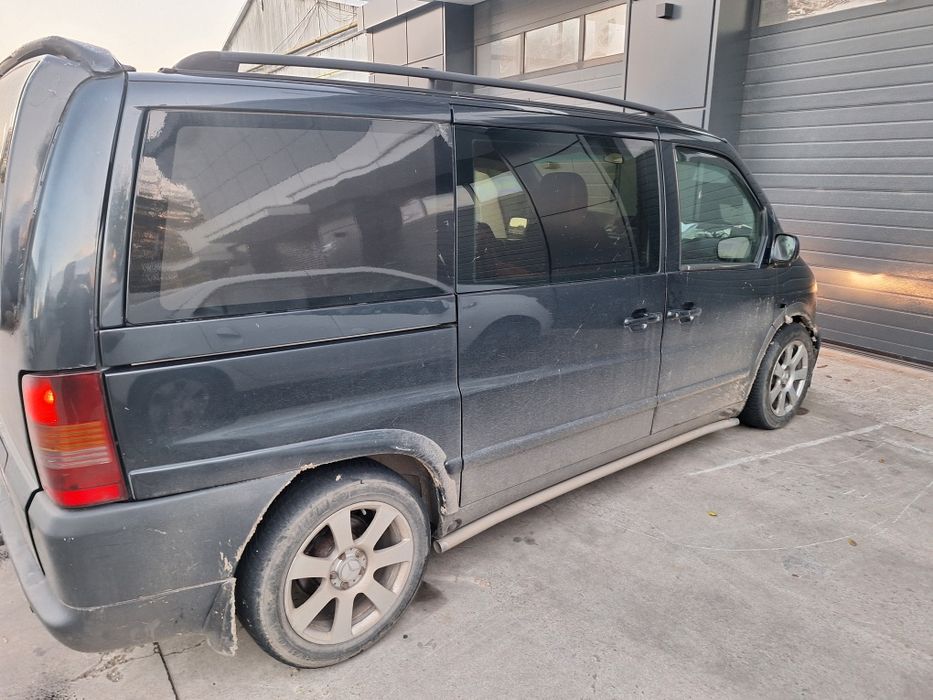 Vand doua Mercedes Sprinter și un Vito 112cdi automat 3400 euro