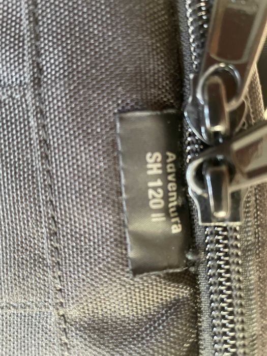 Чанта за фотоапарат Lowepro Adventura SH 120 II Черна