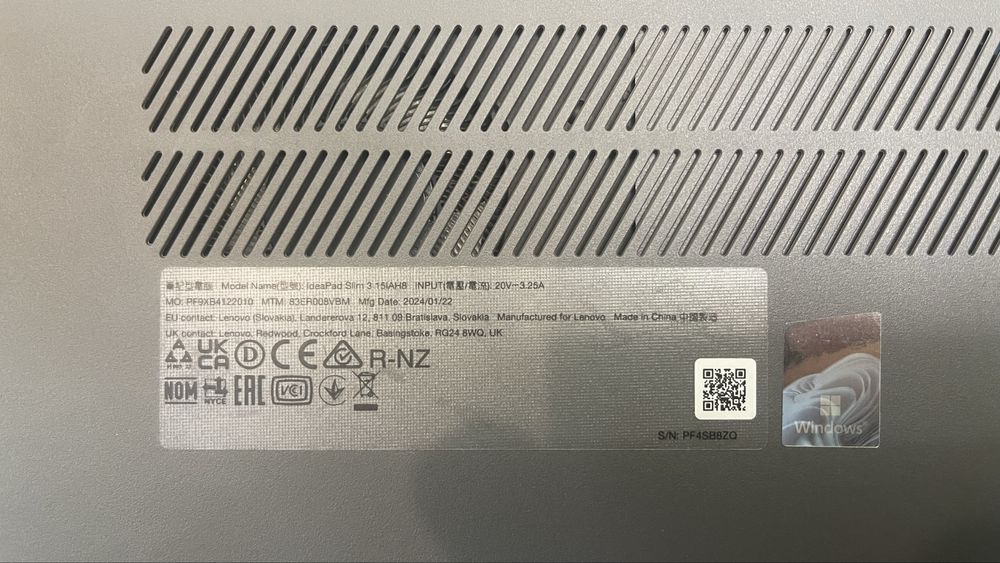 Lenovo Ideapad Slim 3 15IAH8