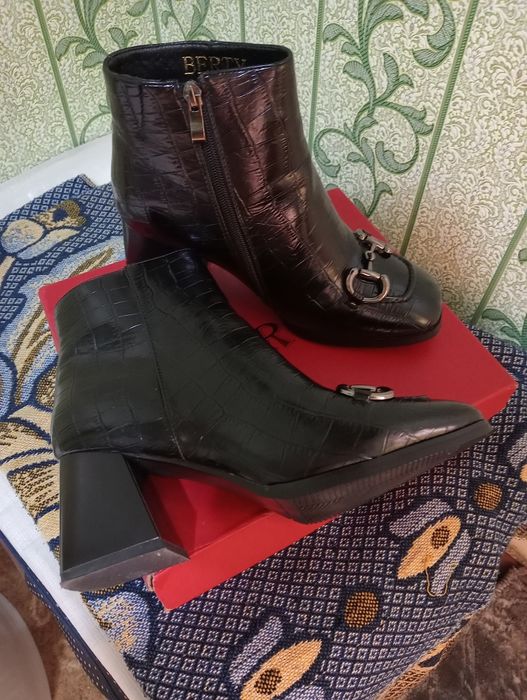 Оёк кийим этик аёл ларга