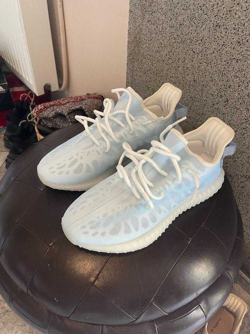 Yeezy 350 mono ice