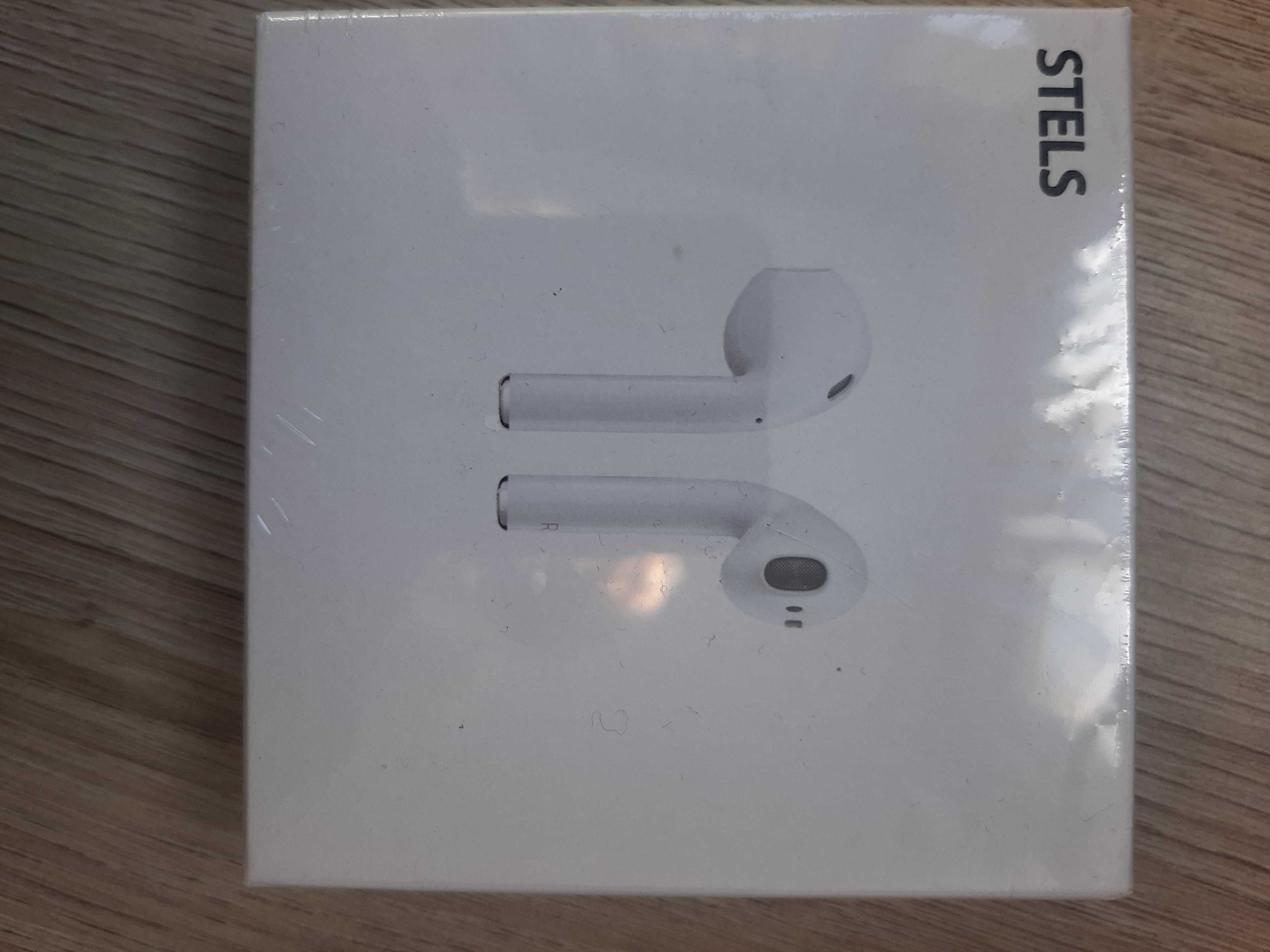 Air Pods слушалки