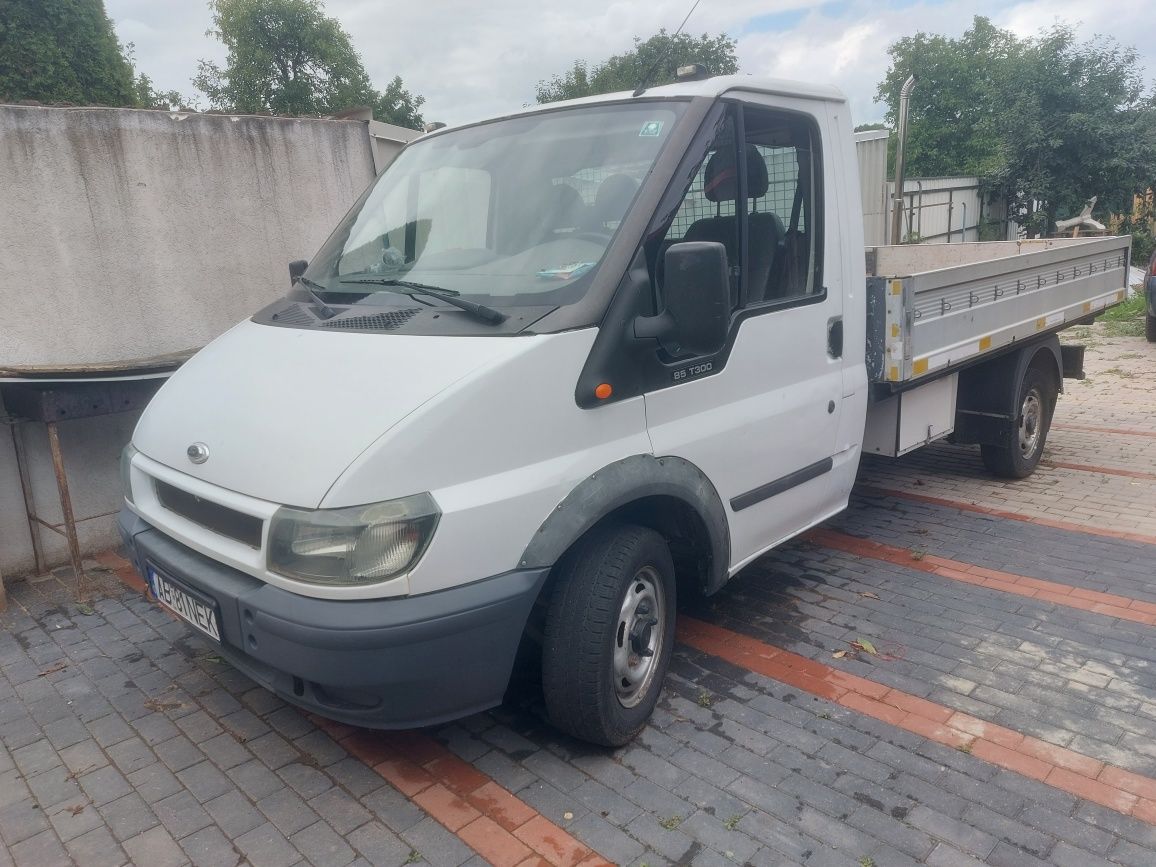Vând Ford transit