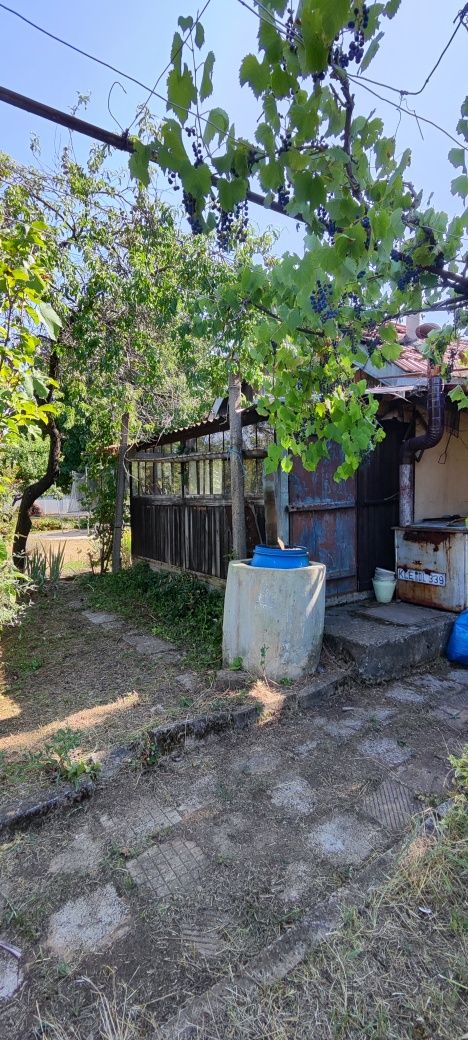 Вила с дворно място м-т Лагера