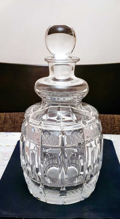 Хрустальный графин в отличном состоянии