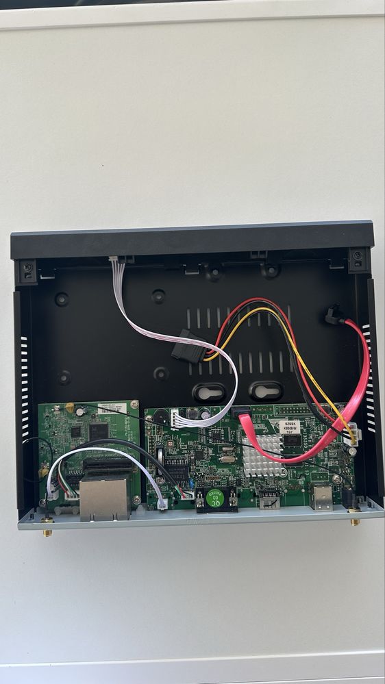 Камери 8 броя с DVR