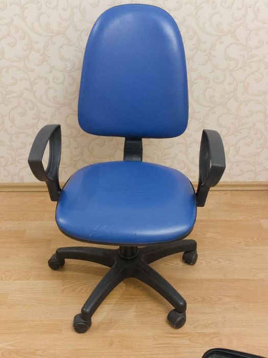 Компьютерное кресло