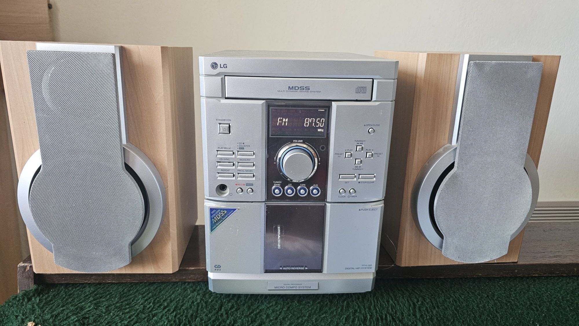 LG стерео система CD HiFi  FFH-185AD