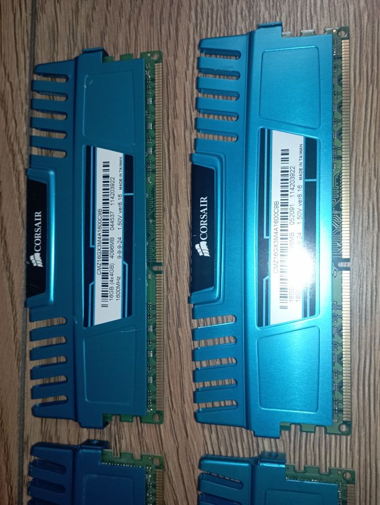 16Gb Corsair Vengeance