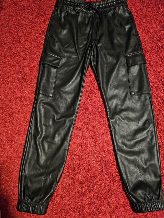 Pantaloni dama piele
