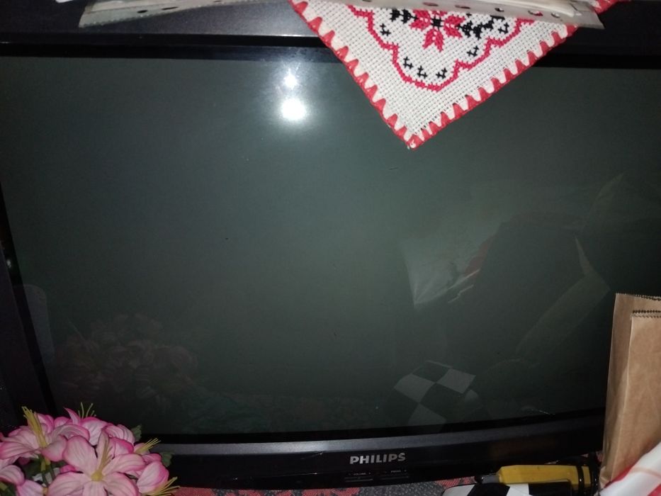 Doua televizoare color