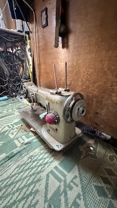 Masina de cusut PFAFF