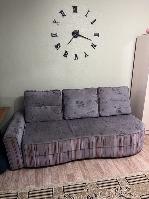 Продам диван по выгодной цене