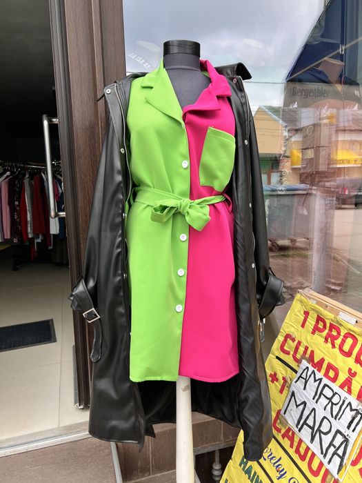 Vand haine noi import ,de calitate