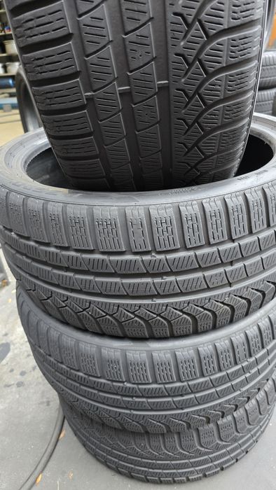 4 anvelope iarnă Pirelli 245/35/19