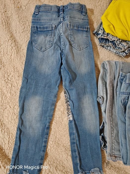 Детски дънки за момиче