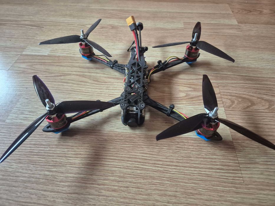 Drona FPV + Acesorii