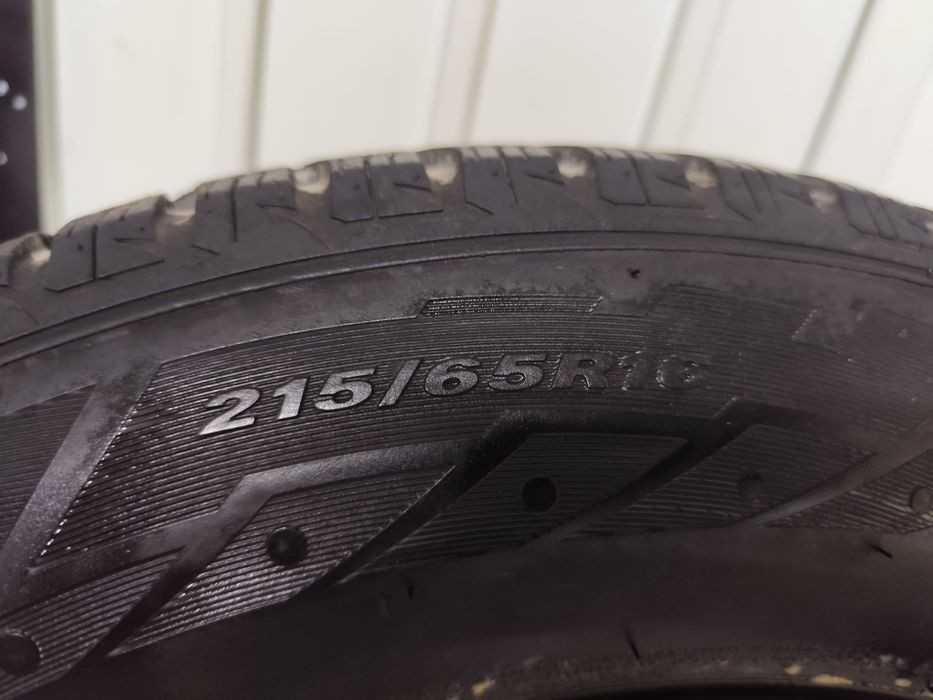 Jante Roti Duster 5×114,3 r16 6,5 j Et 38 Alutec noi + anvelope iarna