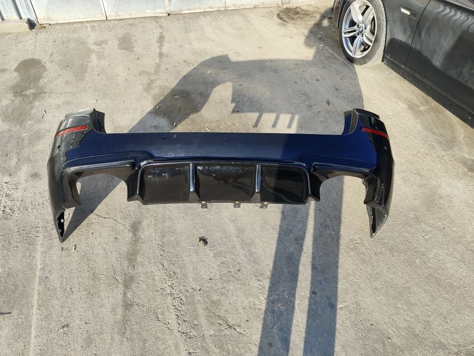 Оригинална задна броня свалена от bmw f11