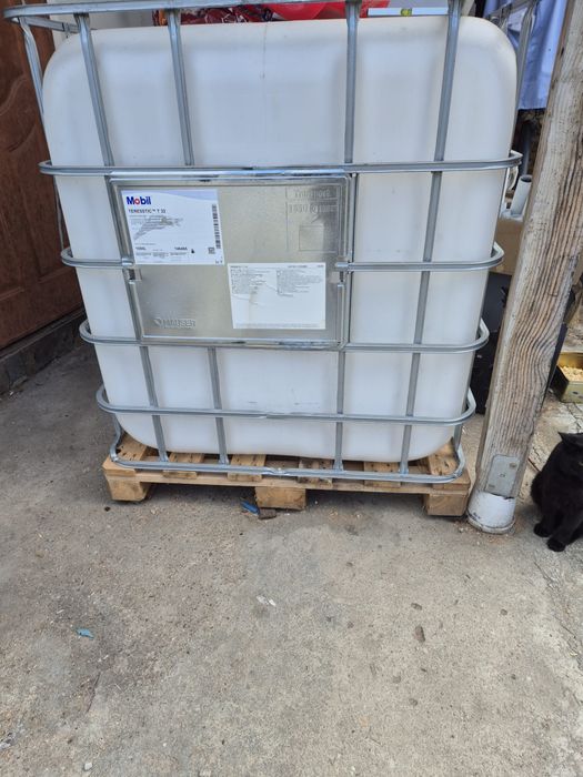 Bazin 1000 L suport metalic