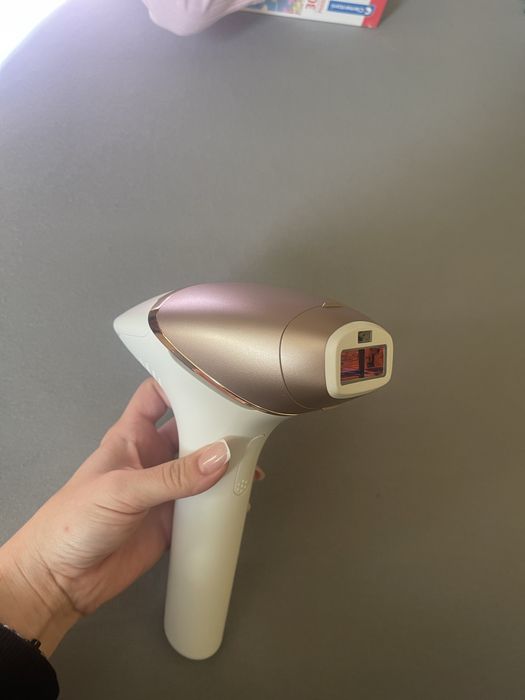 IPL Philips Lumea – 4 capete, ca nou, folosit foarte puțin