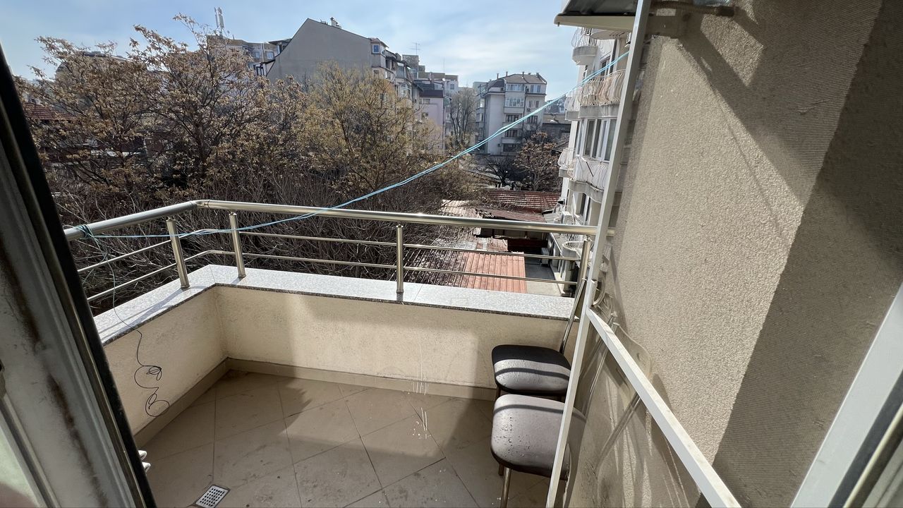 Продава се Двустаен апартамент в Пловдив, Христо Смирненски - 67 кв.м за 2090 €/кв.м - Снимка #10