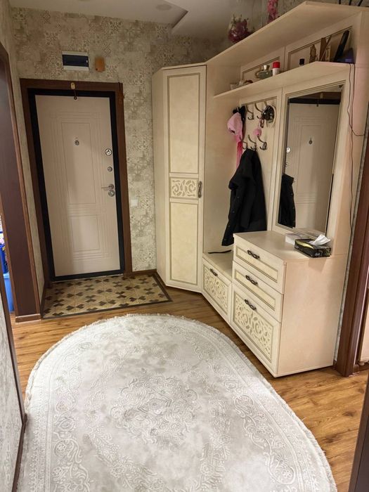 Продается квартира 3.5.5 в отличном состояний на Ахмад Югнаки